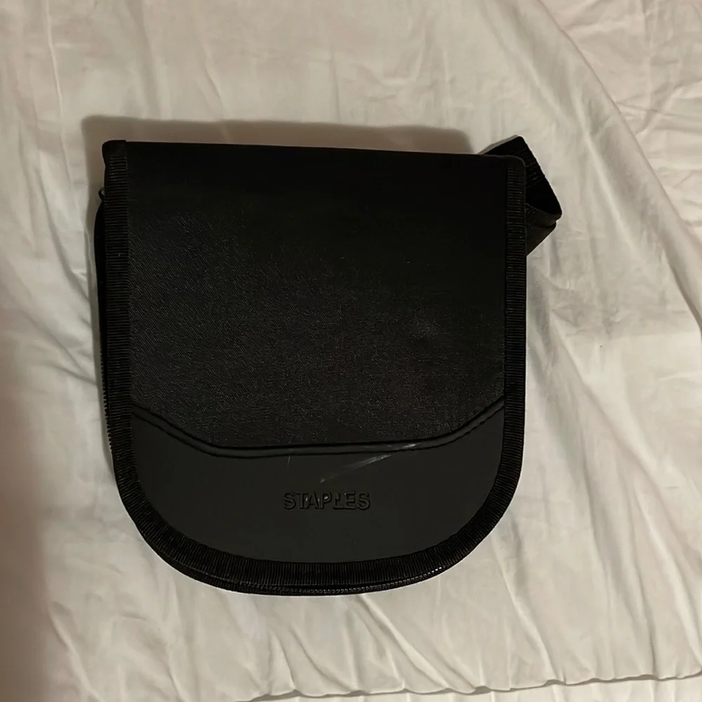 Cd Case - Picture 1 of 2